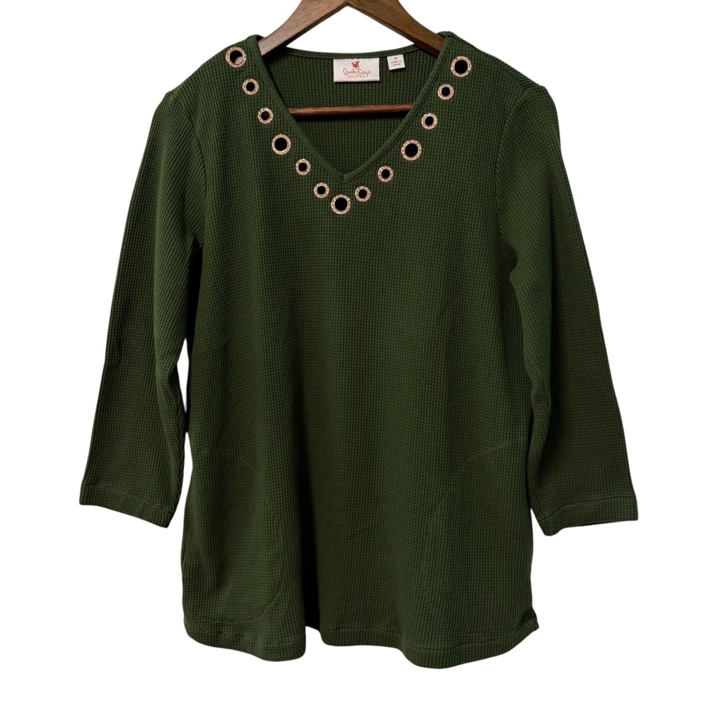 Quacker Factory Tunic Top Womens M Green Waffle Knit V-Neck Rhinestone Grommet